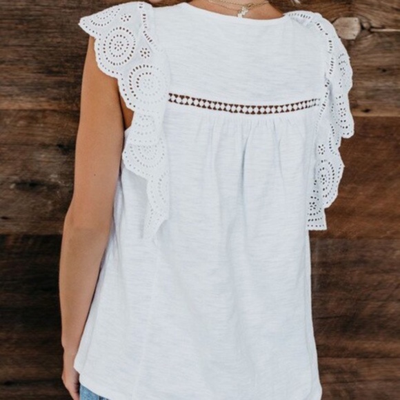 Bohemian boho white ruffle sleeve eyelet blouse - Picture 4 of 4